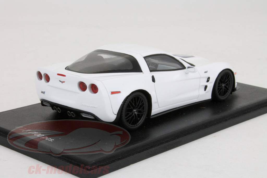 雪佛兰Corvette ZR1的普通体版白/白1:43星火