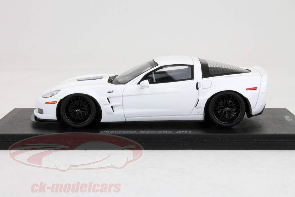 雪佛兰Corvette ZR1的普通体版白/白1:43星火