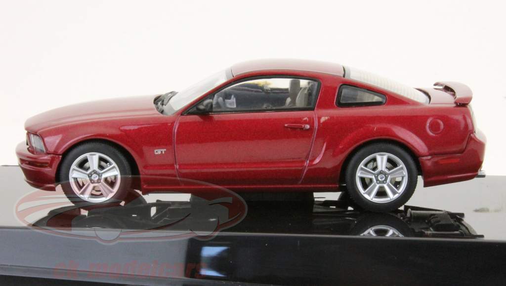 福特野马GT 2005年度火红色/火红色1:43 AUTOA​​RT