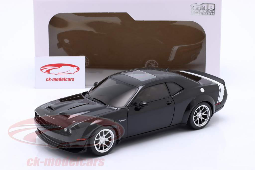 Dodge Challenger SRT Hellcat Redeye Black Ghost 建设年份 2023 黑色的 1:18 Solido