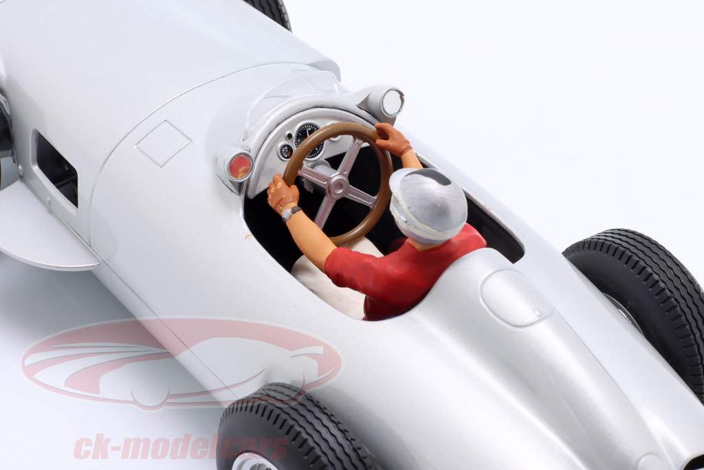 Mercedes-Benz W196 Plain Body Edition 方式 1 1955年 と ドライバーフィギュア 1:18 WERK83