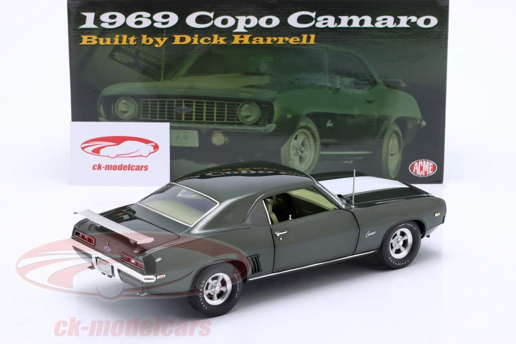 Chevrolet Copo Camaro by Dick Harrell Baujahr 1969 grün 1:18 GMP