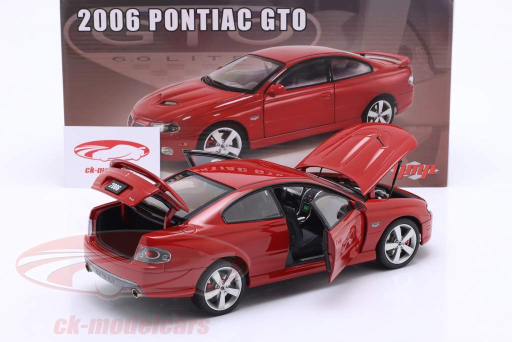 Pontiac GTO year 2006 red 1:18 GMP