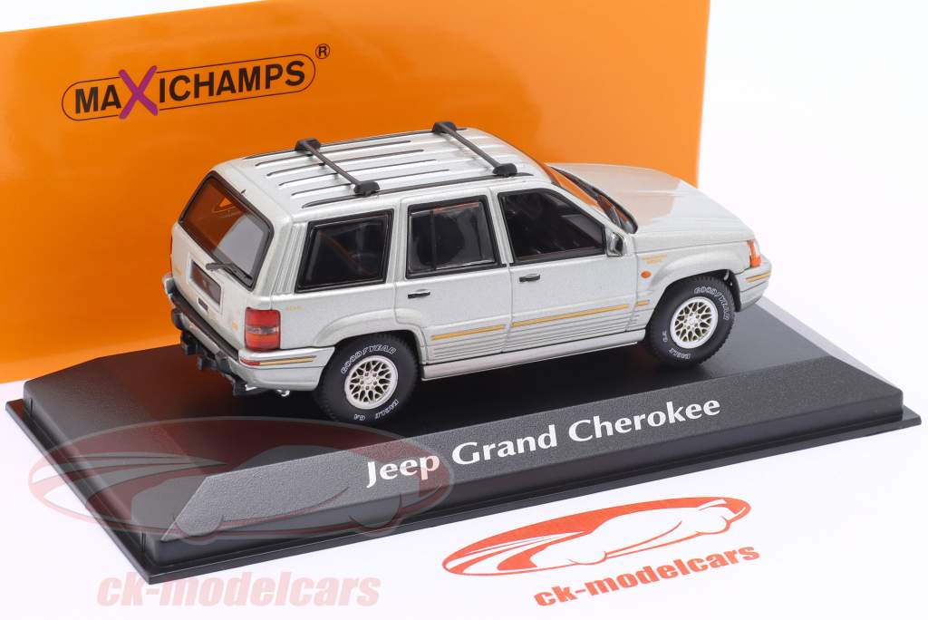 Jeep Grand Cherokee ano de construção 1995 prata 1:43 Minichamps