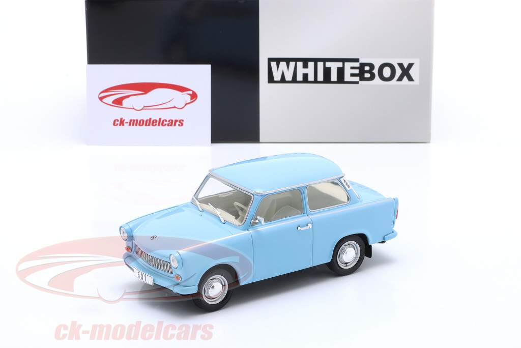 Trabant 601 Année de construction 1965 Bleu clair 1:24 WhiteBox