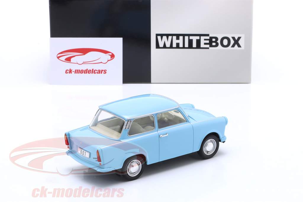 Trabant 601 Byggeår 1965 Lyseblå 1:24 WhiteBox