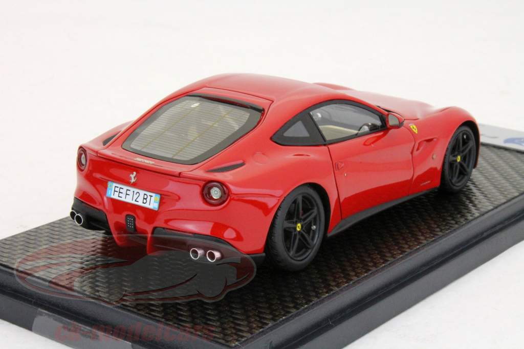 法拉利F12 berlinetta跑车红色与黑色的轮辋1:43 BBR
