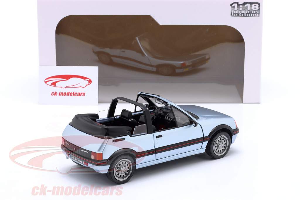 Peugeot 205 CTI conversível ano de construção 1989 Azul claro metálico 1:18 Solido