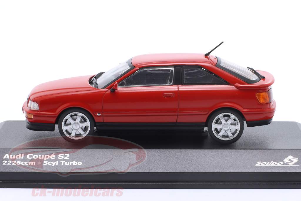 Audi S2 Coupe Anno di costruzione 1992 rosso 1:43 Solido