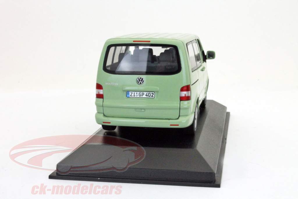Volkswagen VW T5 Multivan verde lime 2003 1:43 Minichamps