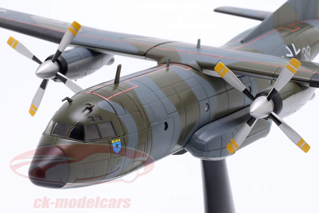 Transall C160D LTG 62 Luftwaffe Flugzeug 1:87 Schuco