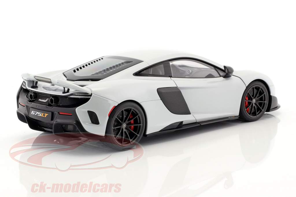 McLaren 675 LT Construction year 2016 silica white 1:18 AUTOart