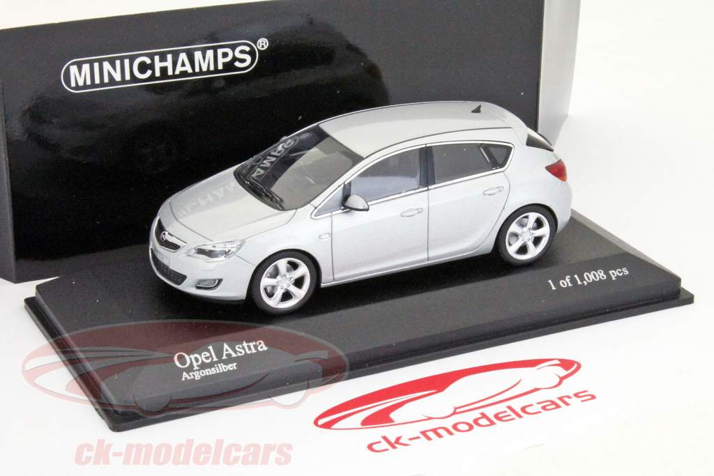 Opel Astra 2010 argon silver 1:43 Minichamps