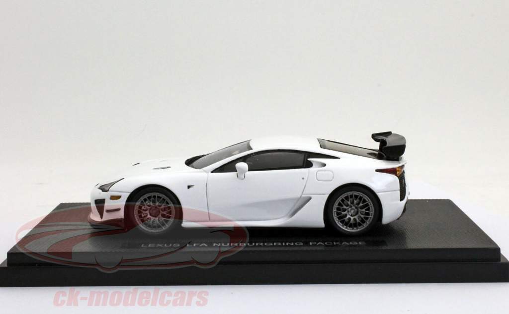 Lexus LFA Nürburgring Package witte 1:43 Ebbro