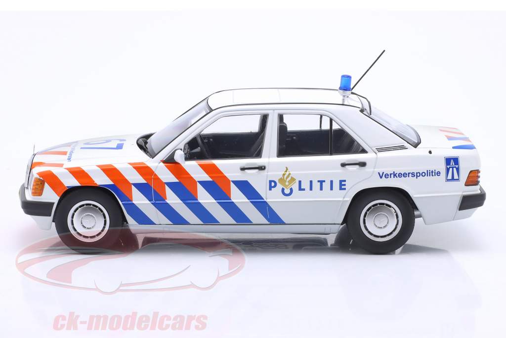 Mercedes-Benz 190 (W201) Polizia Stradale Olanda 1993 bianco 1:18 Triple9