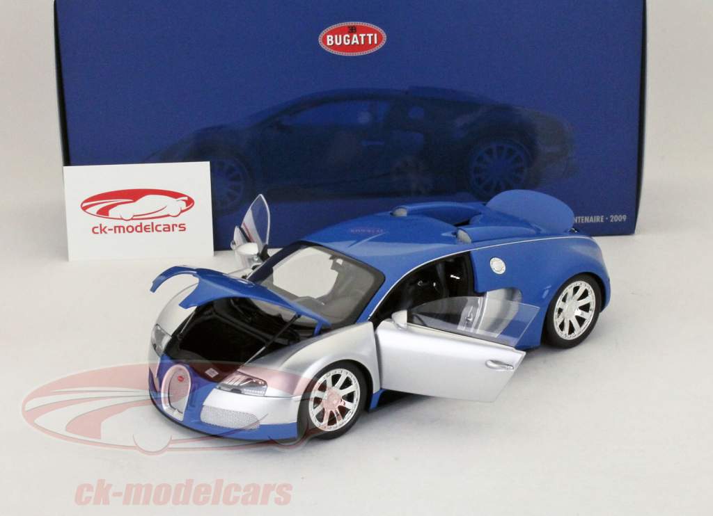 Bugatti Veyron L'Edition Centenaire ingebouwd 2009 chroom-blauw / blauw 1:18 Minichamps