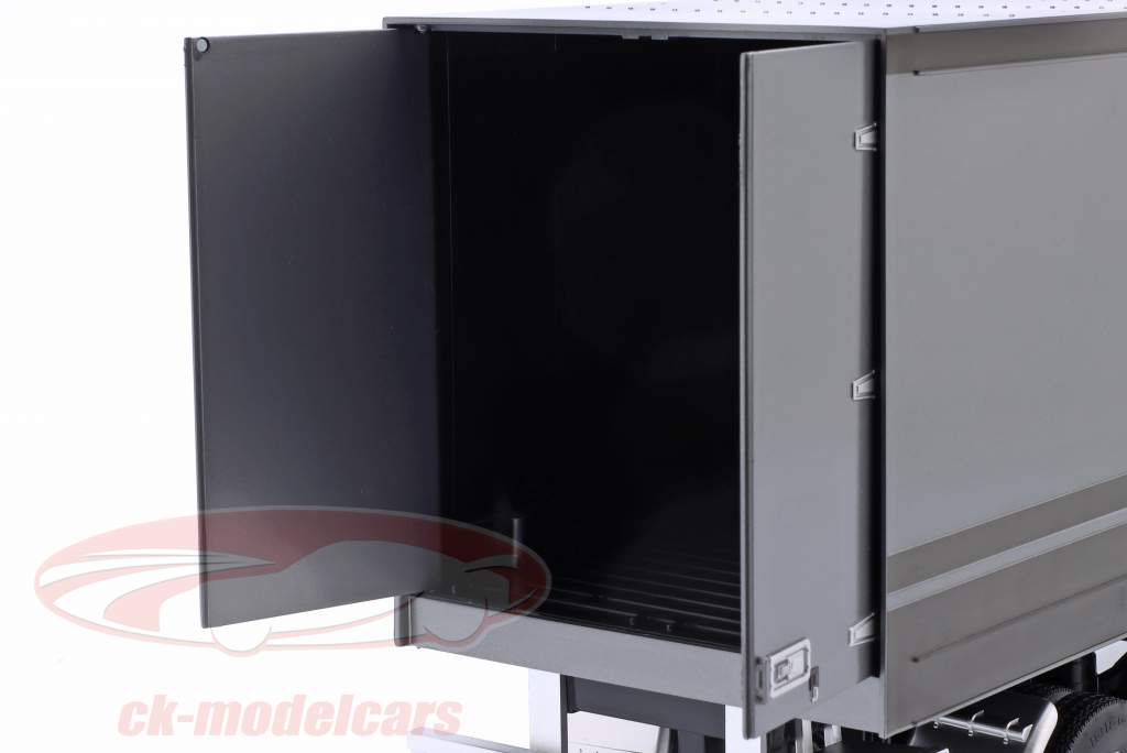 Sattelauflieger grau metallic / anthrazit 1:18 Road Kings