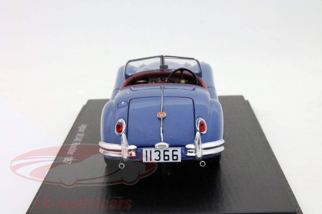 捷豹XK140跑车建于1957年的蓝色火花1:43