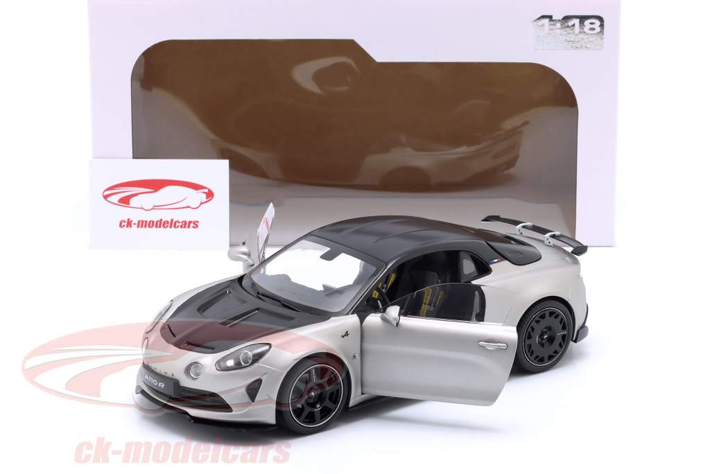 Alpine A110 Radical Byggeår 2022 måtte sølv / sort 1:18 Solido