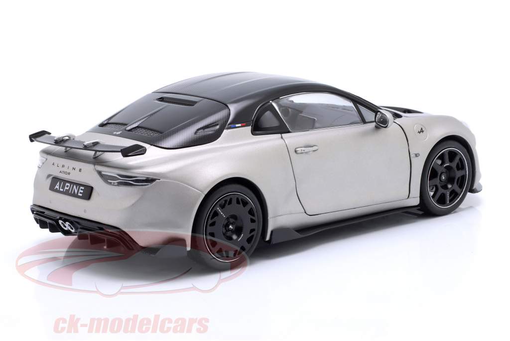 Alpine A110 Radical Byggeår 2022 måtte sølv / sort 1:18 Solido
