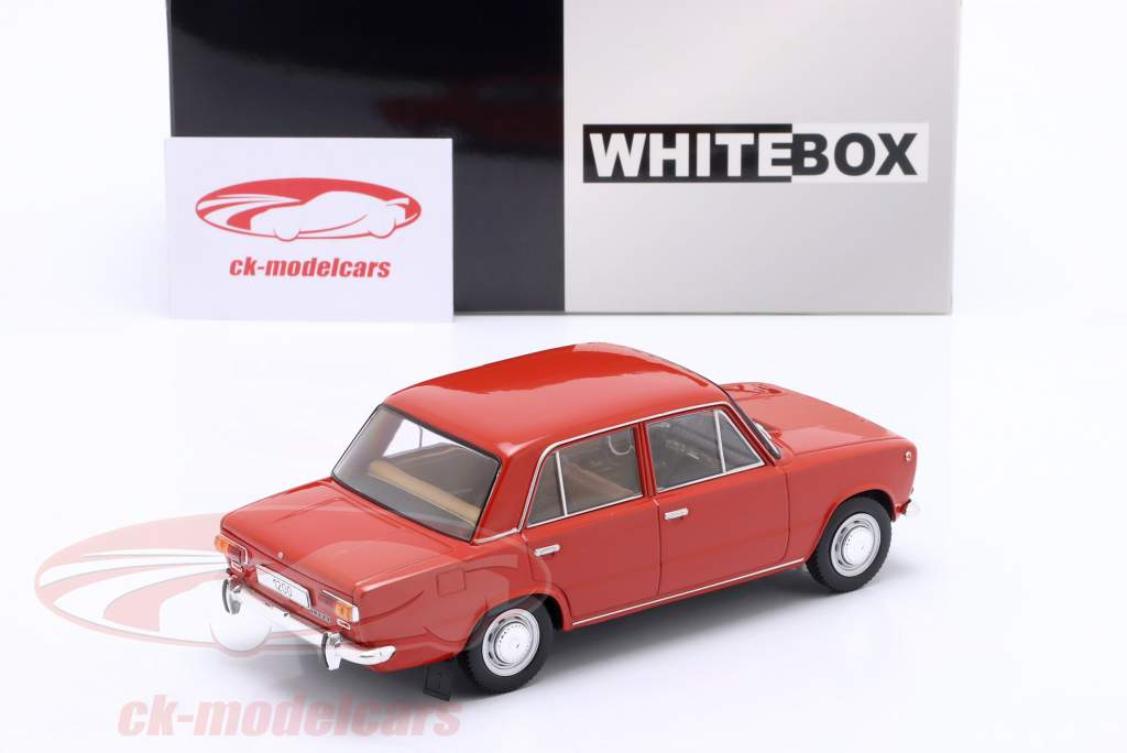 Lada 1200 Année de construction 1972 rouge 1:24 WhiteBox