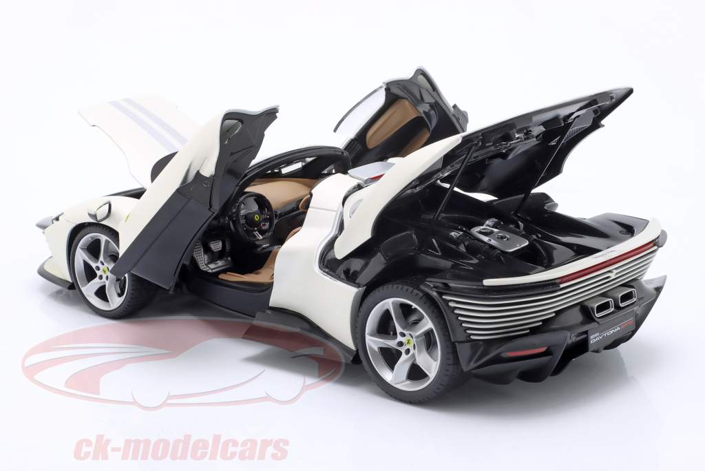 Ferrari Daytona SP3 Closed Top 2022 白色的 1:18 Bburago Signature