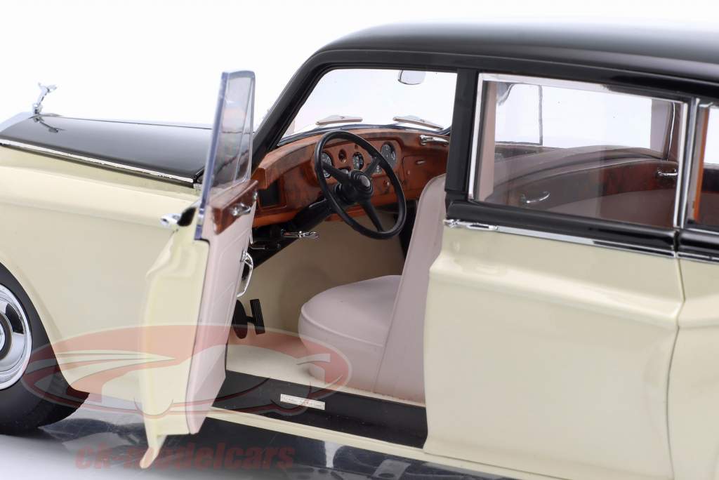 Rolls Royce Phantom V LHD Год постройки 1964 слоновая кость / черный 1:18 Paragon Models