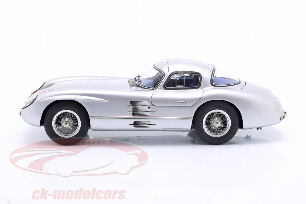 CMC 1:18 Mercedes-Benz 300 SLR Uhlenhaut-Coupe Testcar RAC