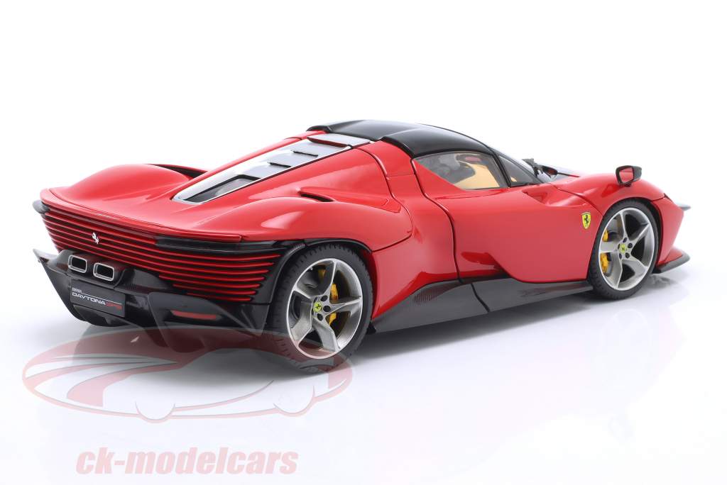 Ferrari Daytona SP3 Closed Top 2022 rosso corsa 1:18 Bburago Signature