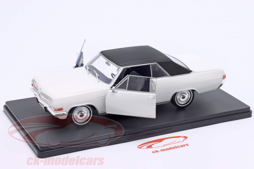 Opel Diplomat V8 Coupe Año de construcción 1965 blanco / negro 1:24 Hachette