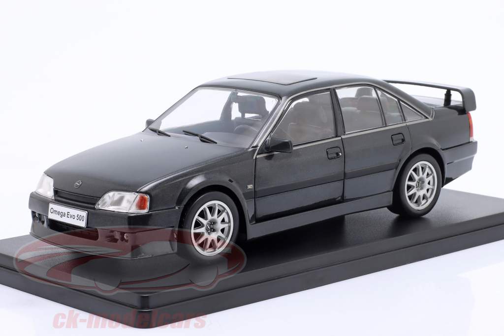 Opel Omega Evolution 500 Byggeår 1991 sort 1:24 Hachette