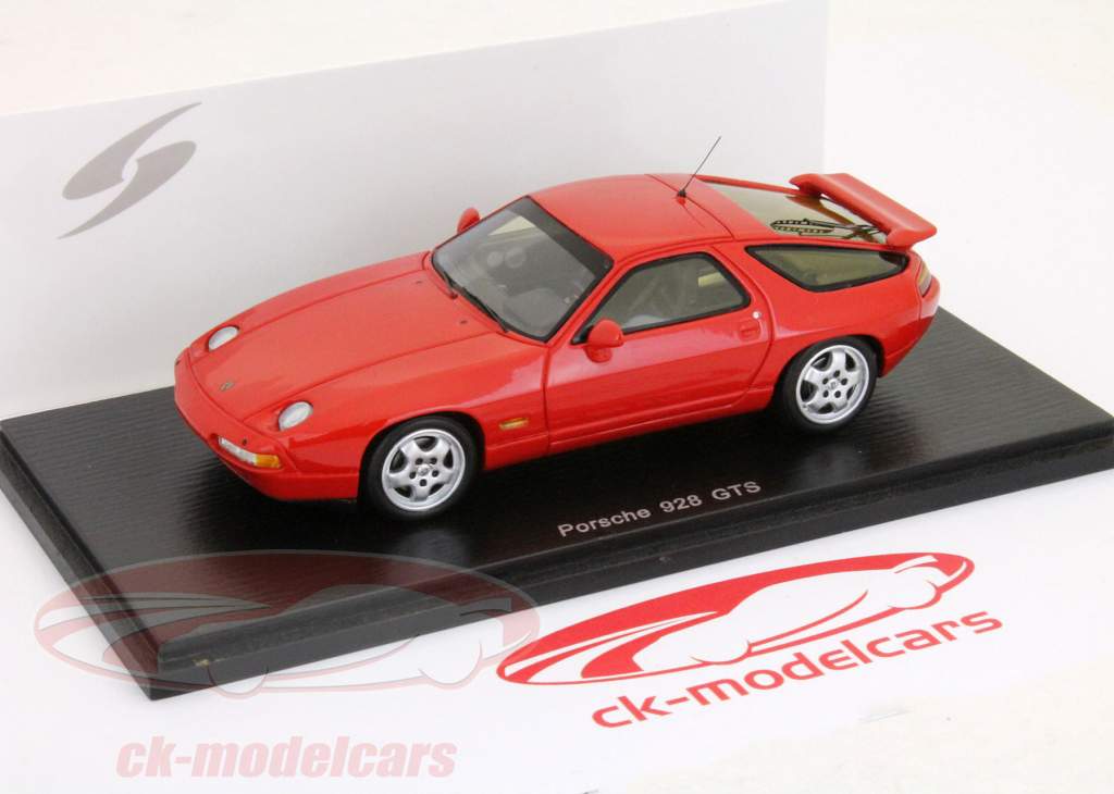 Porsche 928 GTS red 1:43 Spark