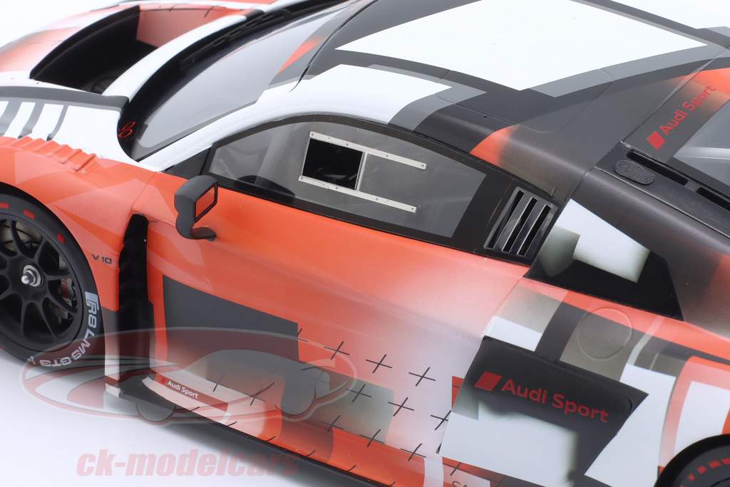 Audi R8 LMS GT3 Evo 2 Præsentation biler 1:18 Spark
