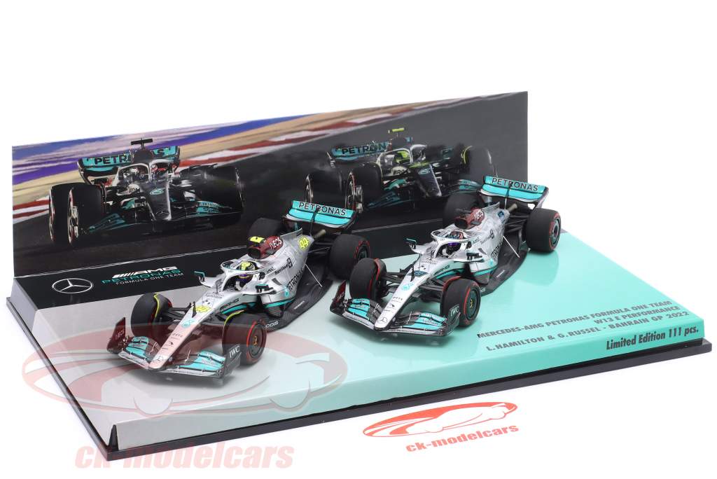 2-Car Set Hamilton #44 & Russell #63 Bahrain GP Formel 1 2022 1:43 Minichamps