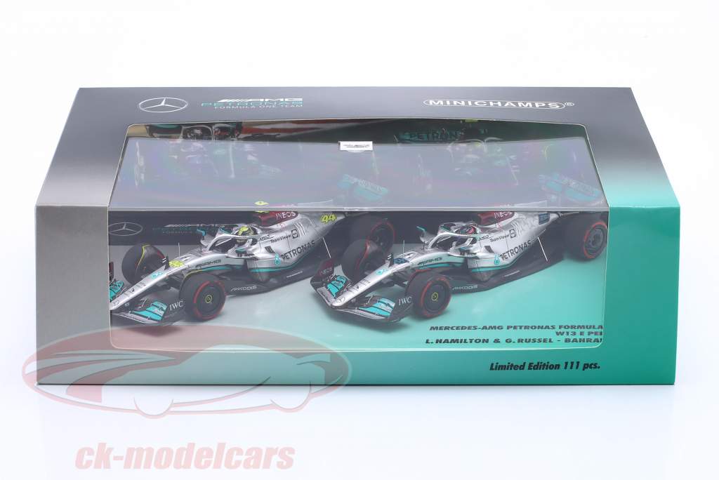 2-Car Set Hamilton #44 & Russell #63 Bahrain GP Formel 1 2022 1:43 Minichamps