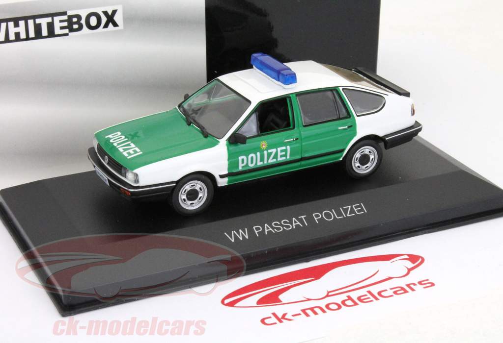 Volkswagen Passat (B2) hatchback police 1:43 WhiteBox