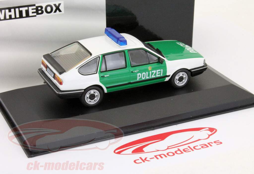 Volkswagen Passat (B2) hatchback polizia 1:43 WhiteBox