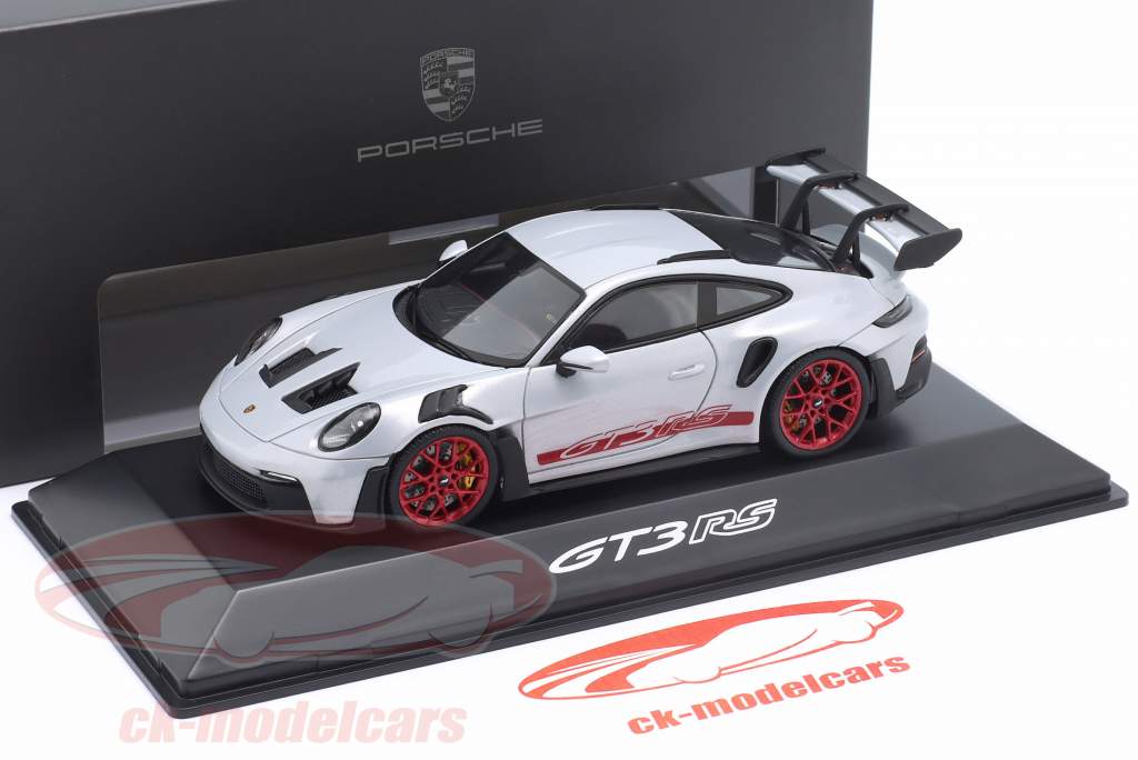Porsche 911 (992) GT3 RS grigio ghiaccio metallico / piro rosso 1:43 Spark