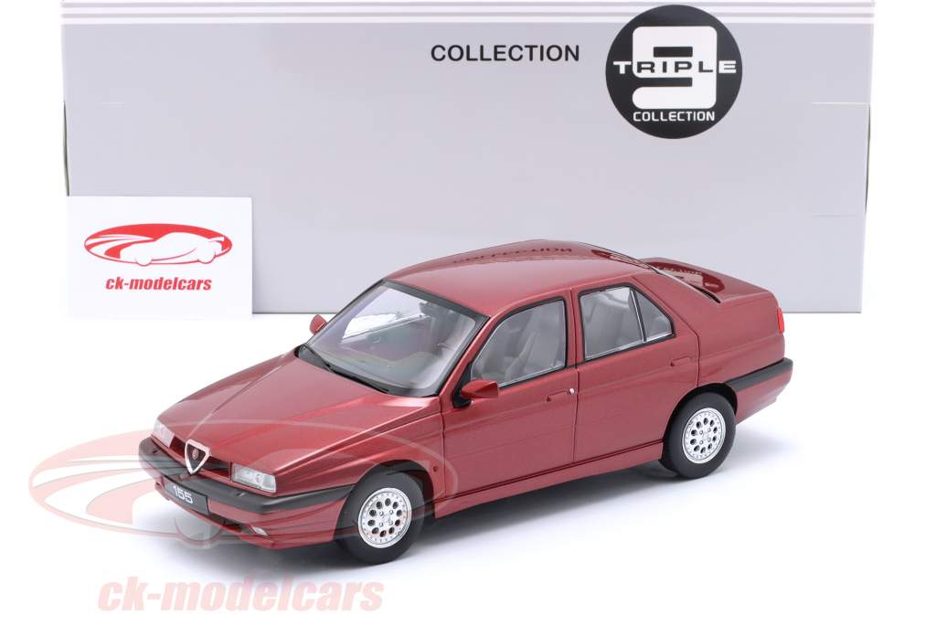 Alfa Romeo 155 Año de construcción 1996 proteo rojo metálico 1:18 Triple9