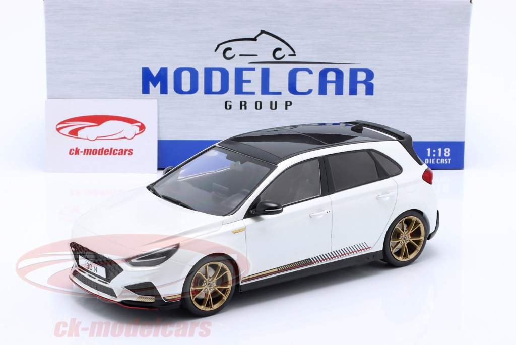 Hyundai i30 N Drive-N Edition Year 2021 Atlas white 1:18 ModelCar Group