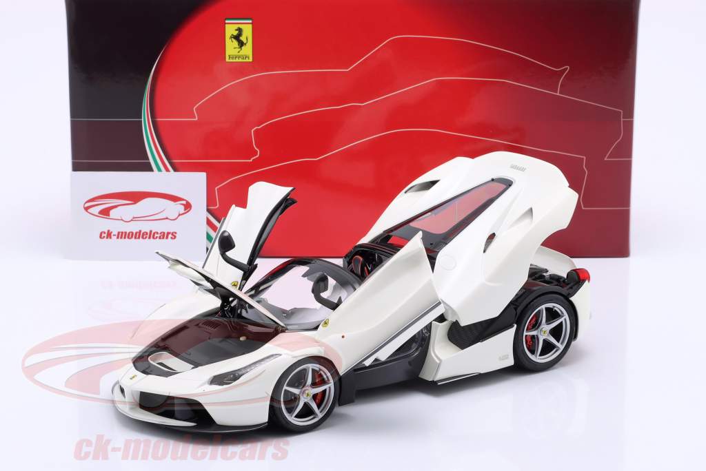 Ferrari LaFerrari Aperta Год постройки 2016 Italia белый 1:18 BBR