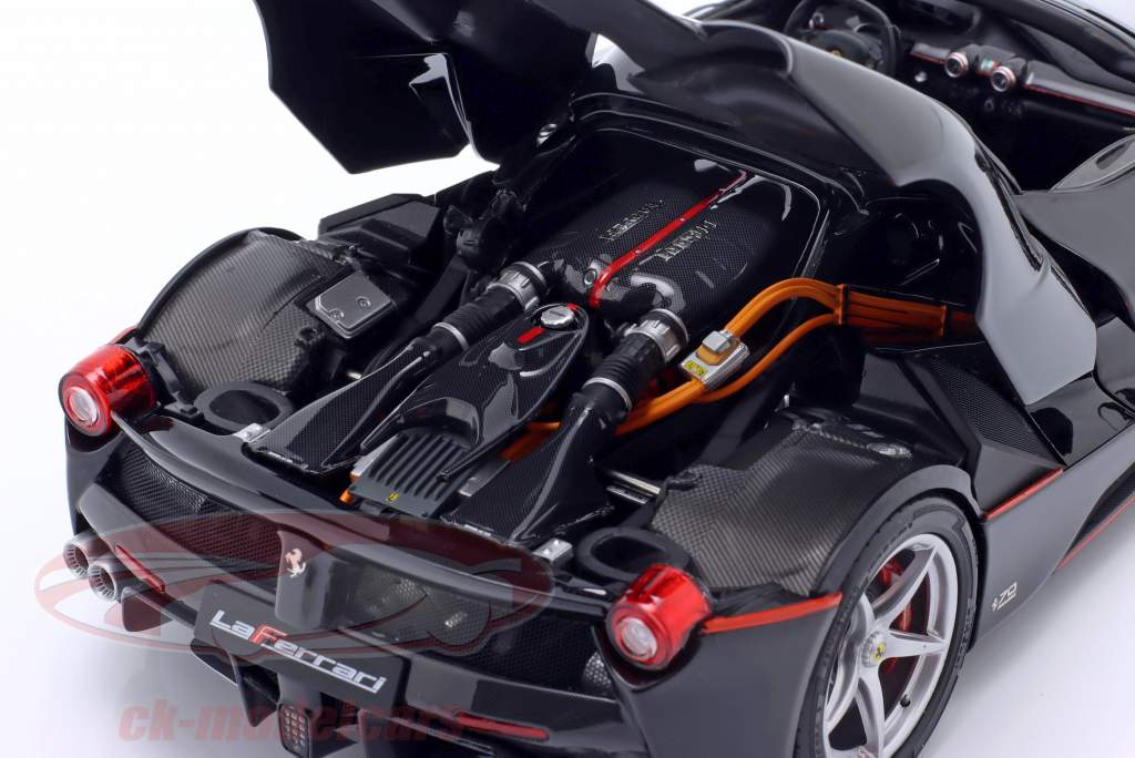 Ferrari LaFerrari Aperta Baujahr 2016 Daytona schwarz 1:18 BBR