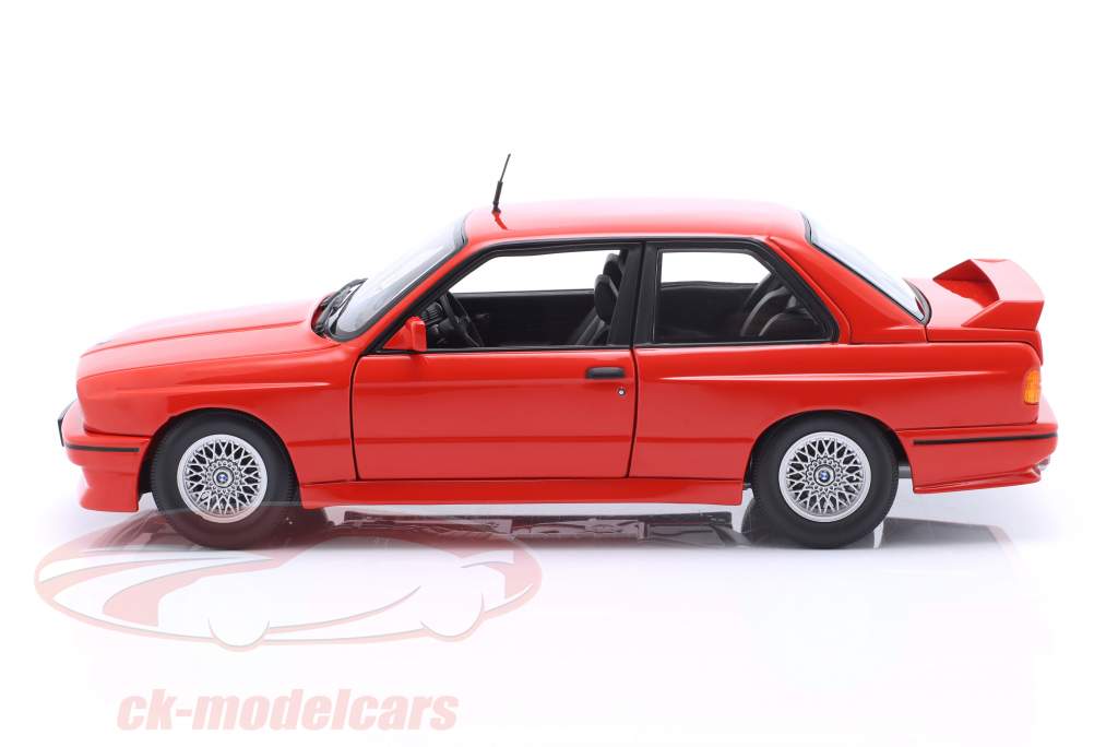 BMW M3 (E30) Année de construction 1987 rouge 1:18 Minichamps