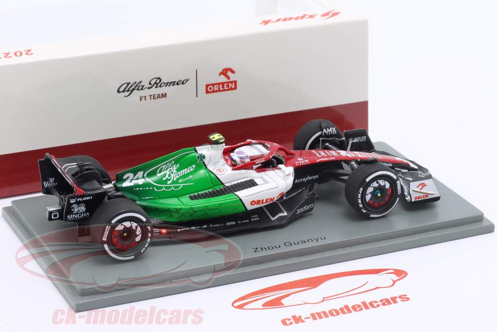 Zhou Guanyu Alfa Romeo C42 #24 Aserbaidschan GP Formel 1 2022 1:43 Spark