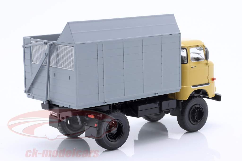 IFA W50 SHA Kipper hellbraun / grau 1:32 Schuco