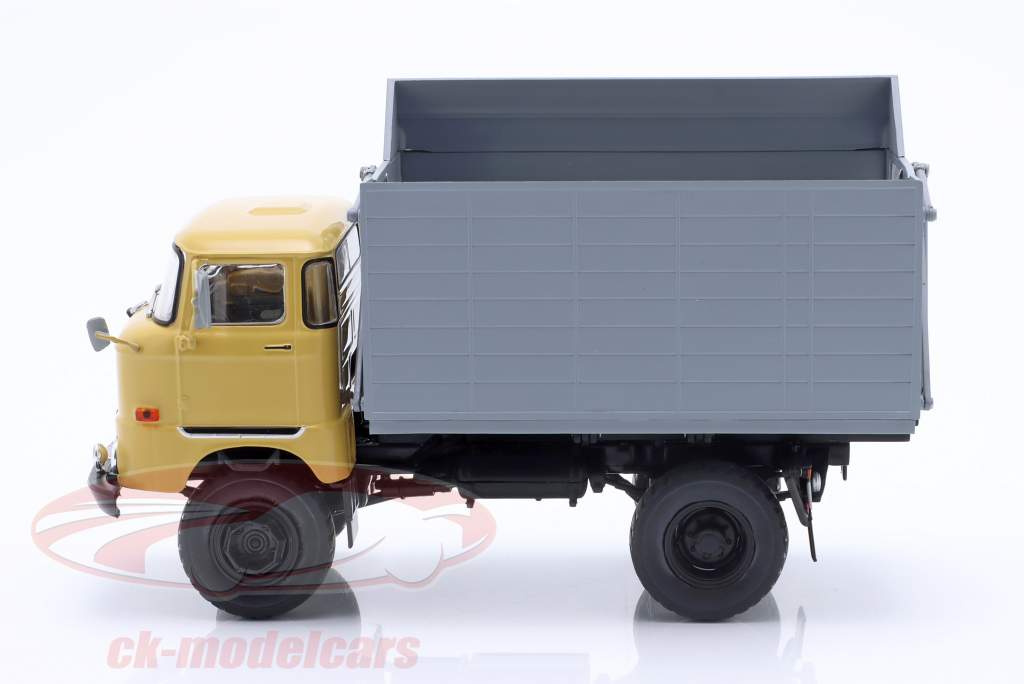 IFA W50 SHA tipvogn lysebrun / Grå 1:32 Schuco