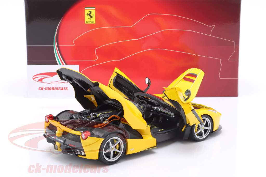 Ferrari LaFerrari Aperta 建設年 2016 黄色 1:18 BBR