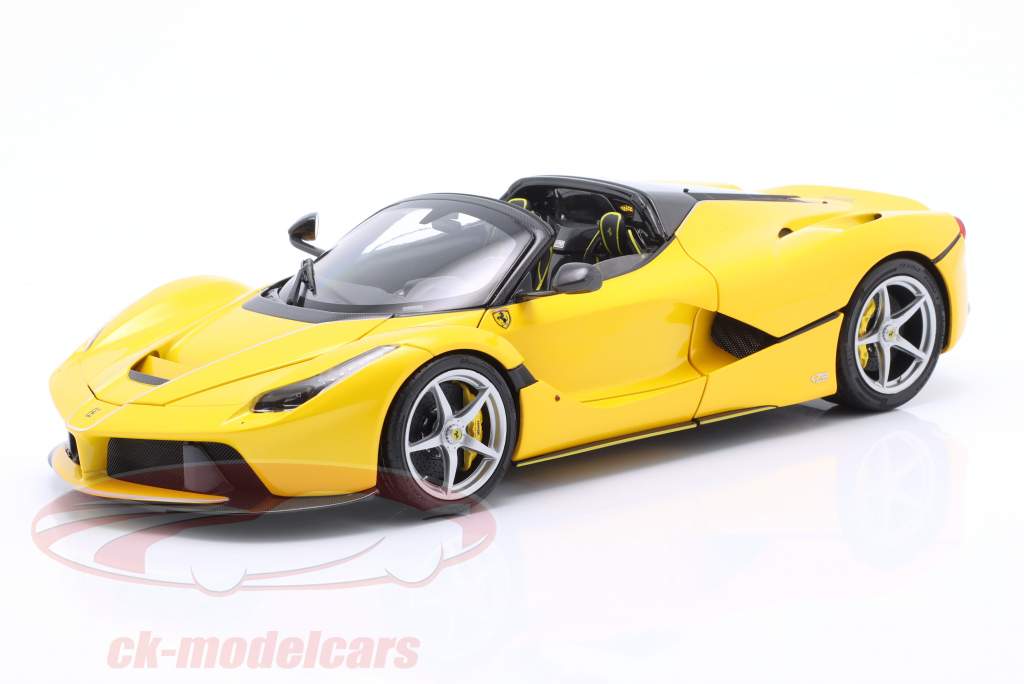 Ferrari LaFerrari Aperta Année de construction 2016 jaune 1:18 BBR