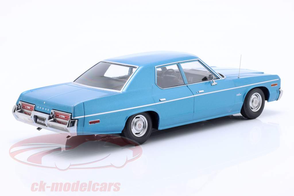 Dodge Monaco Baujahr 1974 blau metallic 1:18 KK-Scale
