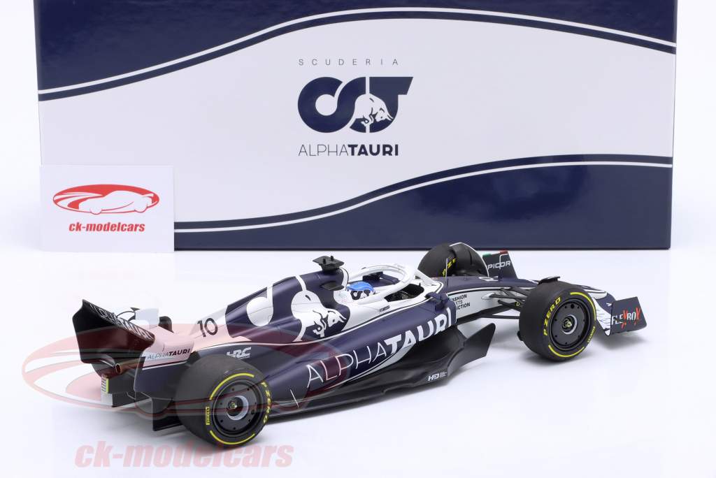 Minichamps 1:18 Pierre Gasly AlphaTauri AT03 #10 Bahrain GP
